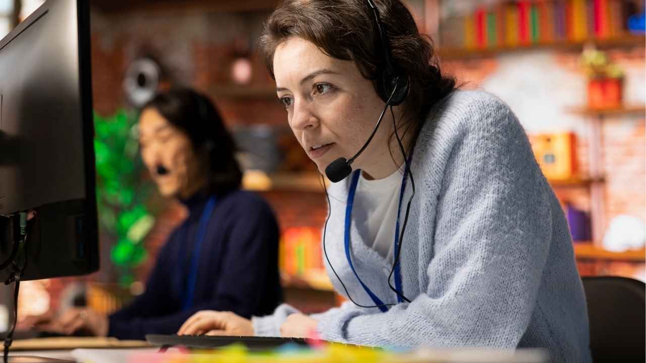Agent Contact Center: Tugas, Skill, dan Tantangannya