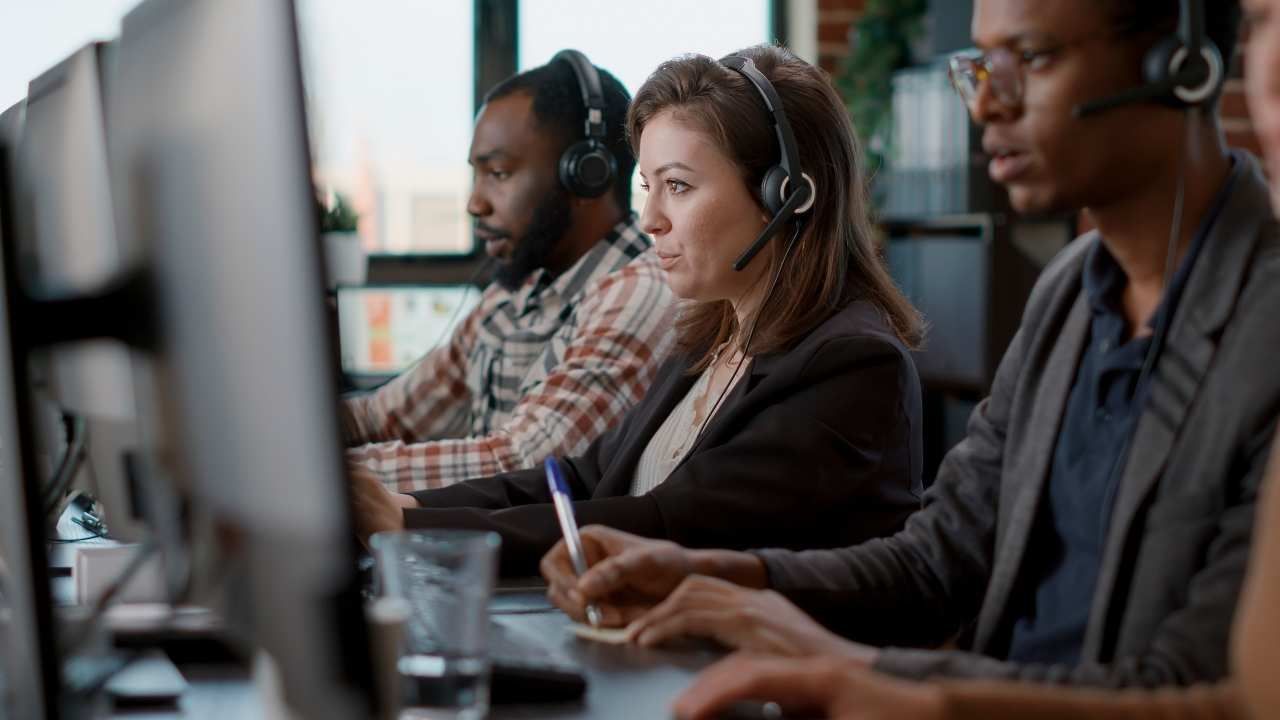pekerjaan customer service tugas dan skill yang dibutuhkan